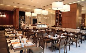Shangri-la Residences The Fort, Manila  5*